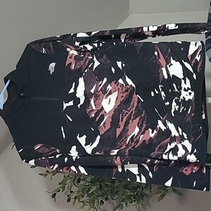 The North Face Women’s Quarter Zip Pullover Small